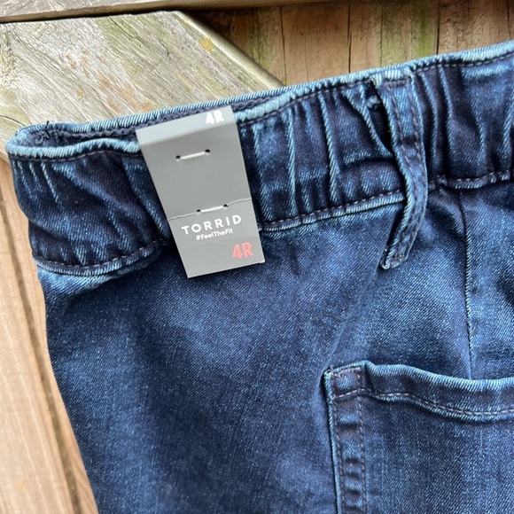 Torrid drawstring weekender jeans - Picture 8 of 10